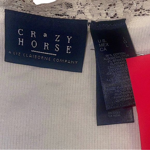 Lace V neck shirt - Picture 5 of 5